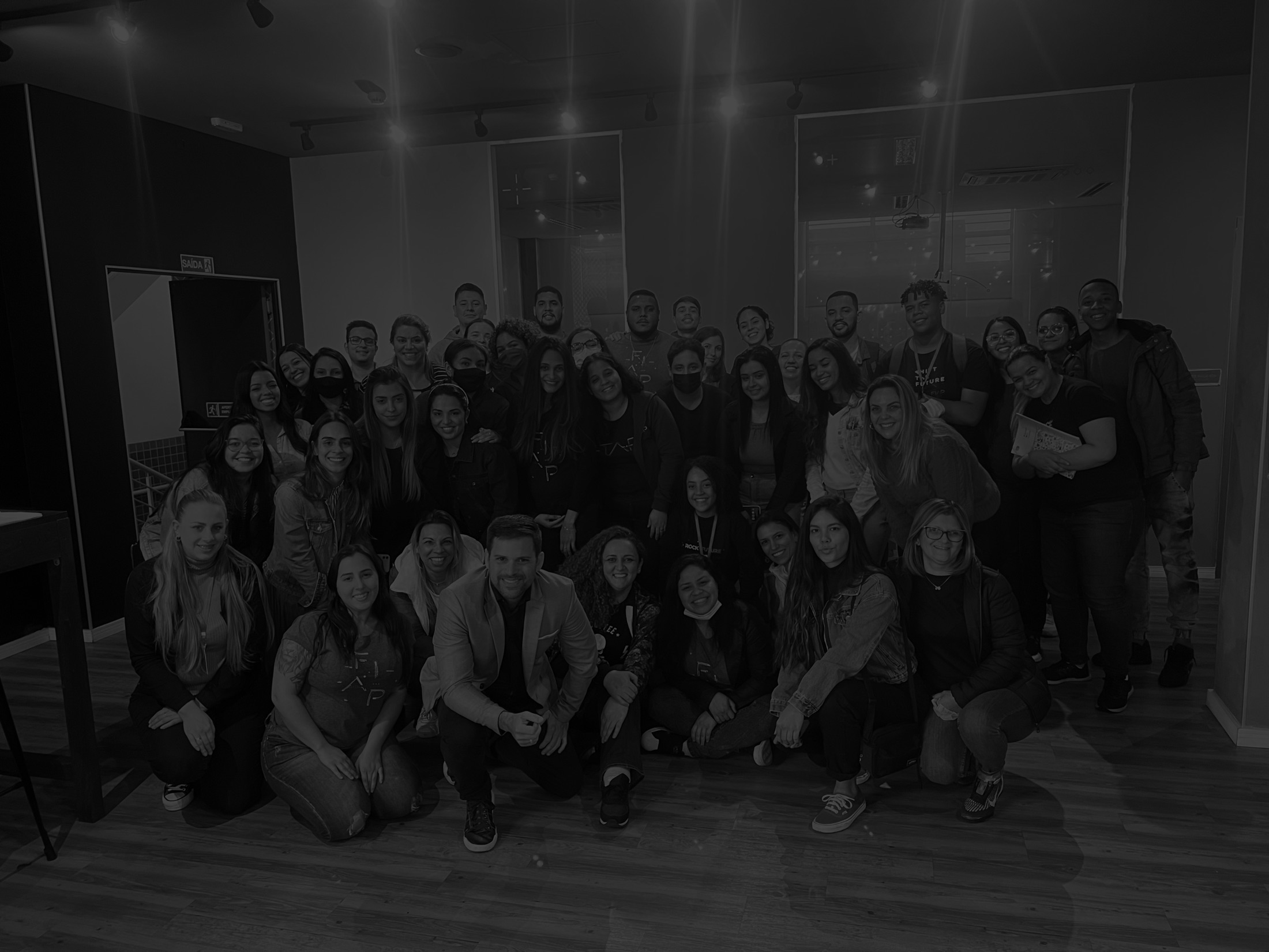 Turma da imersão Momentum reunida com Rodrigo Muccini